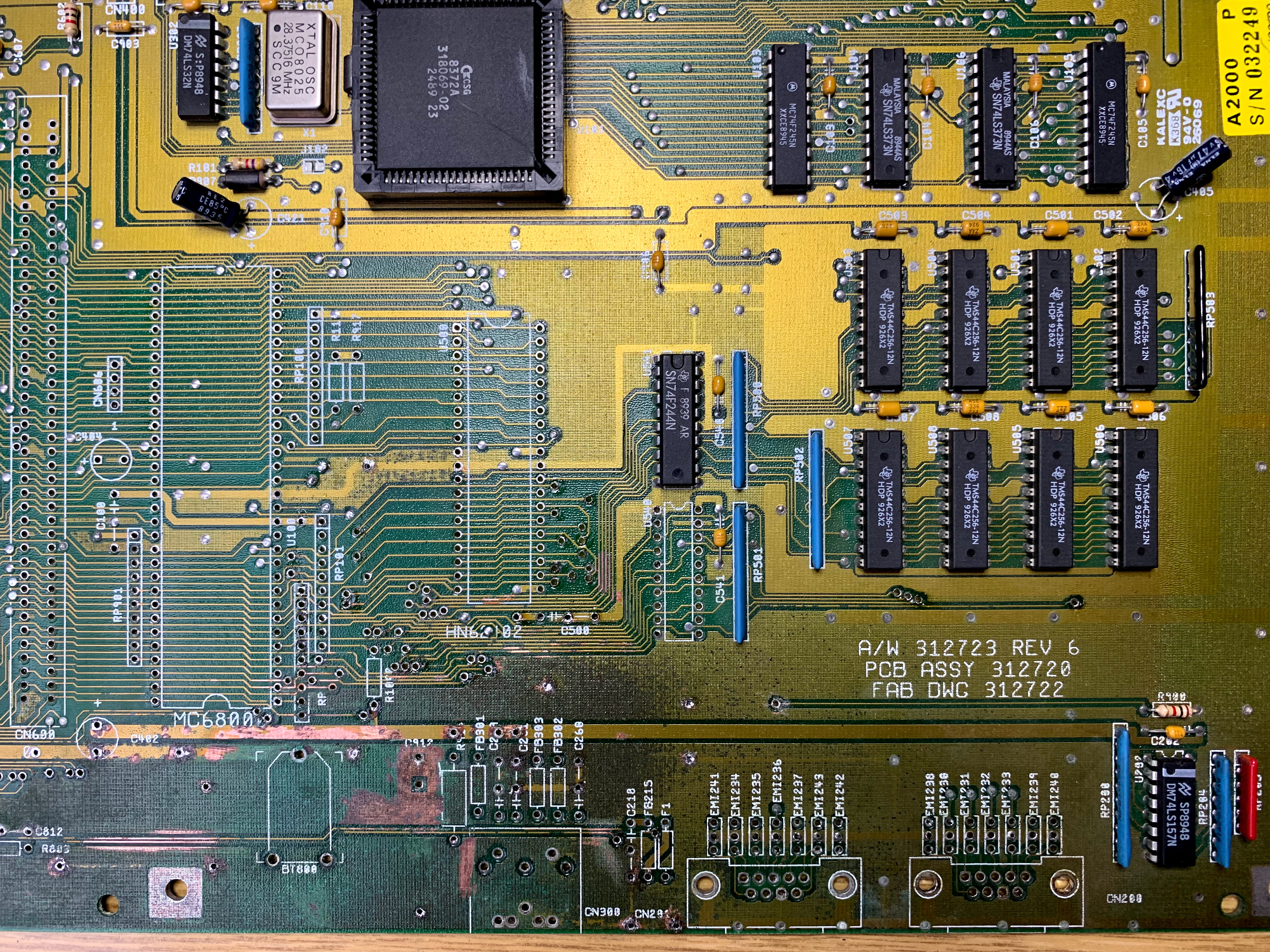 Amiga REV6 2 front right topside desoldered.jpg