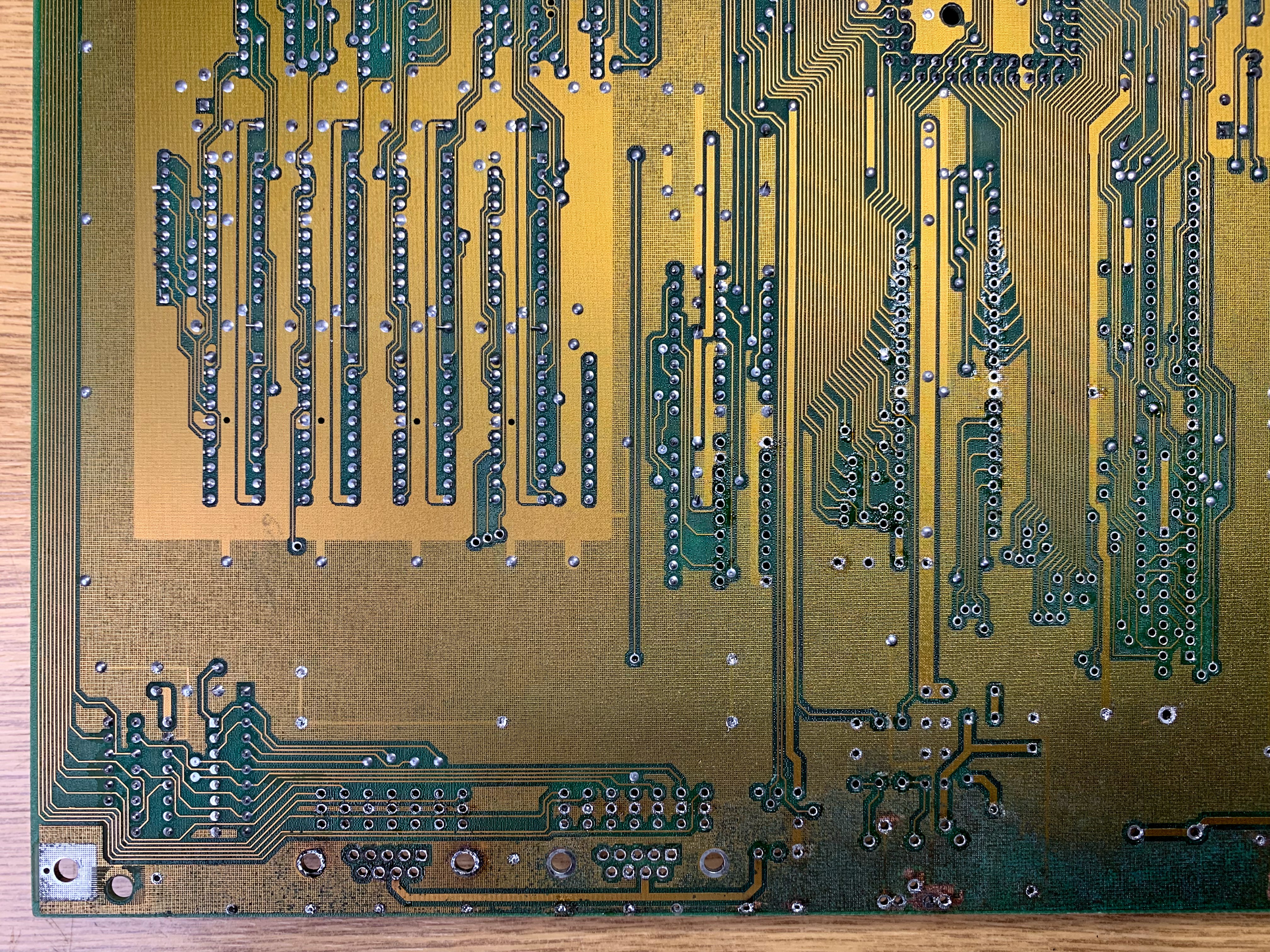 Amiga REV6 2 front right solderside desoldered.jpg